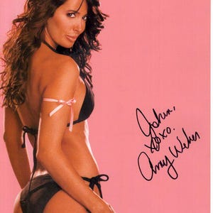 Fotografía autografiada de Amy Weber de 8x10 - Para John