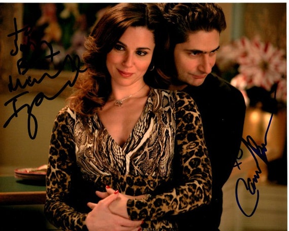 マイケル・インペリオリとカーラ・ブオノのサイン入り8x10ザ