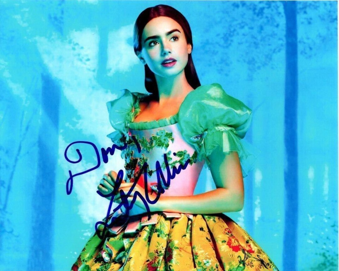 Lily Collins リリー コリンズ 直筆サイン PHOTO | ハリウッド