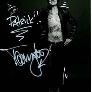 Tommy Lee autographed signed 8x10 photograph - to Patrick ( Motley Crue )