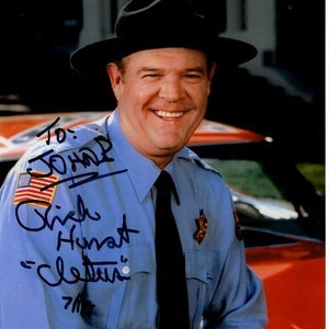 Rick Hurst firmó la fotografía de 8x10 de Cletus General Lee de The Dukes of Hazzard para John