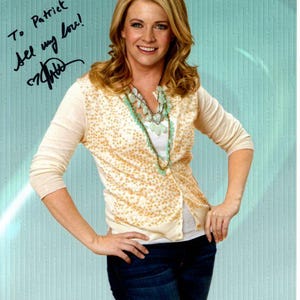 Melissa Joan Hart autographed signed 8x10 Melissa & Joey photograph - to Patrick