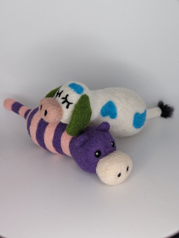 ハウルの動く城のぬいぐるみ：ニードルフェルトウールの牛とカバ