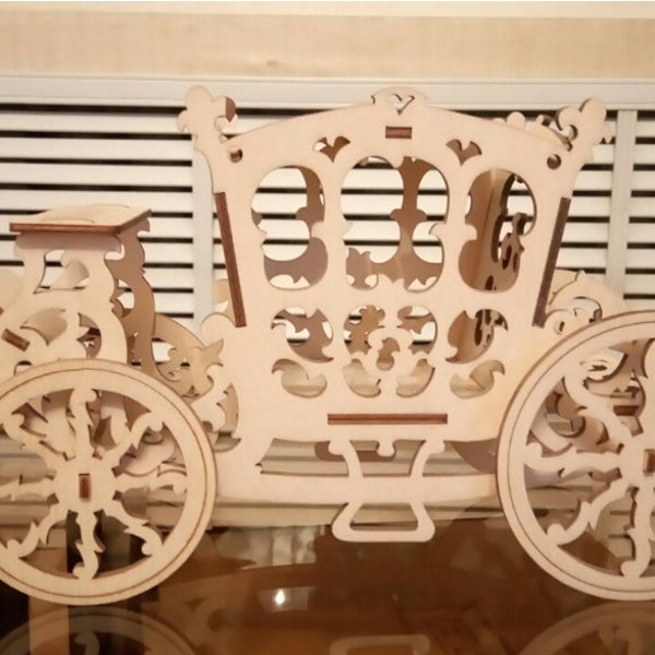 Calèche découpée au laser SVG, élégance vintage sur roues, charrette à cheval en bois fabriquée au laser avec roues de chariot décoratives mini chariot en bois de cheval