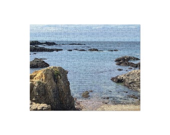 Glass Beach A Jigsaw Puzzle (252 and 520 pieces)