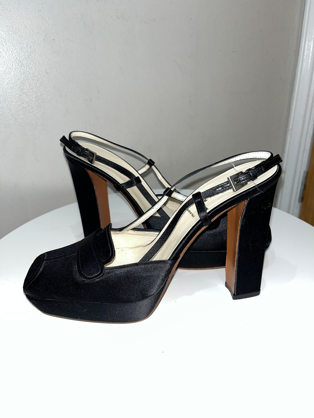 Prada 75mm triangle-logo Leather Pumps | Black | FARFETCH