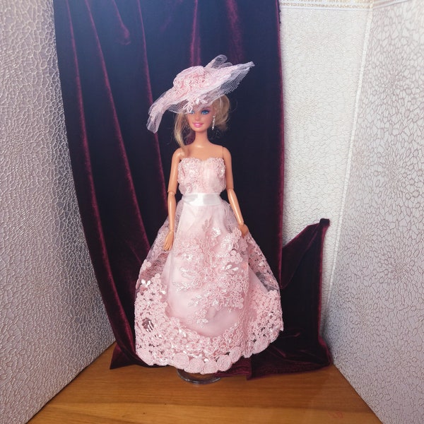 Rosa Kleid für Barbie.Ballkleid für Barbie.