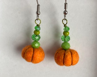 Pumpkin earrings, Tiny felted pumpkin, Needle felted pumpkin earrings, Halloween earrings