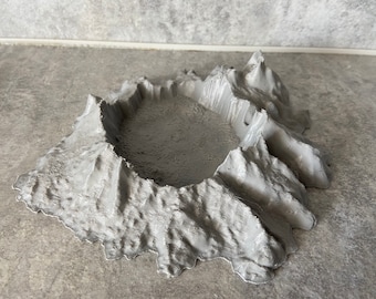 Crater lake, 3D printed, scatter Terrain, Wargaming Battlefield, tabletop scenery, miniature wargaming, 28mm scale, tabletop games