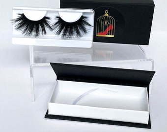 Main Runway lashes bundle of two