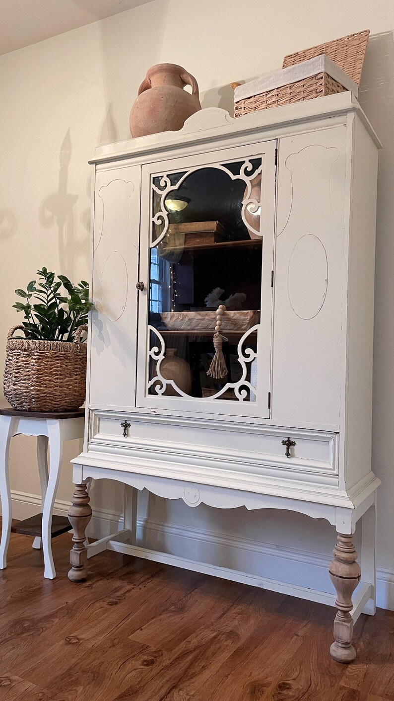 SOLD OUT Antique Jacobean Hutch China Linen Storage. Farmhouse Dining Room. Kitchen