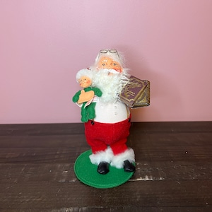 Annalee Dolls - 9 inch Santa Claus Holding Baby and Books; Cute Vintage Christmas Holiday Plush Decor; Handmade Christmas Doll Home Decor