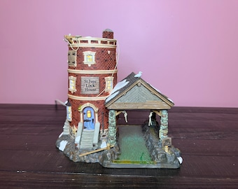 Department56　デパートメント56　英国　ハウス ディケンズ 照明 Dept 56: Kensington Palace; Dickens' Village Series