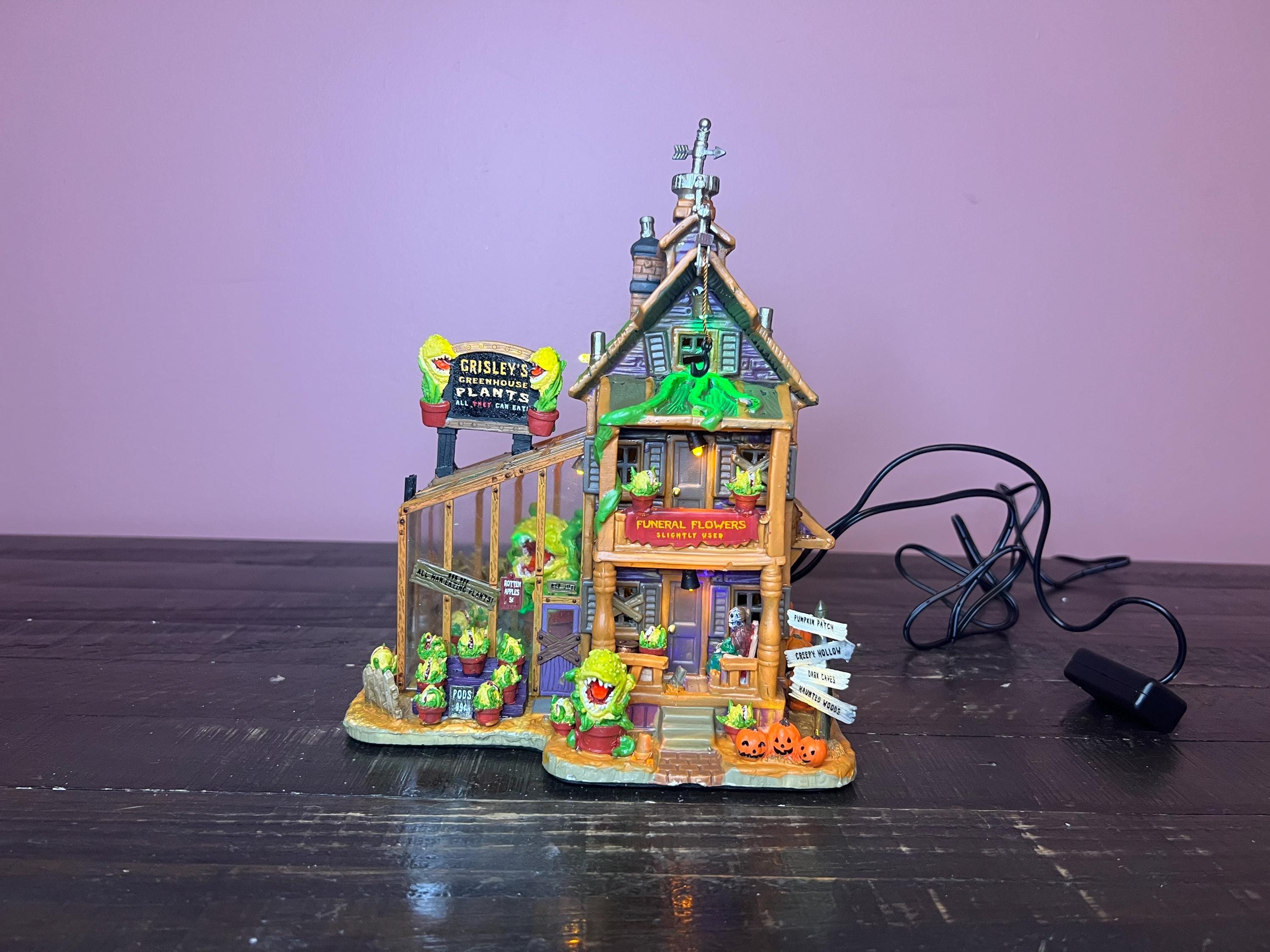 Lemax: Grisley's Greenhouse - Spooky Town Signature Collection