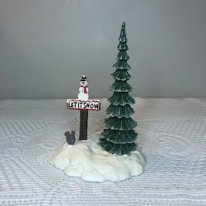 Dept 56: Let it Snow Snowman Sign ; Snow Village Series;  Department 56 RETIRED - Vintage Christmas Village Accessory