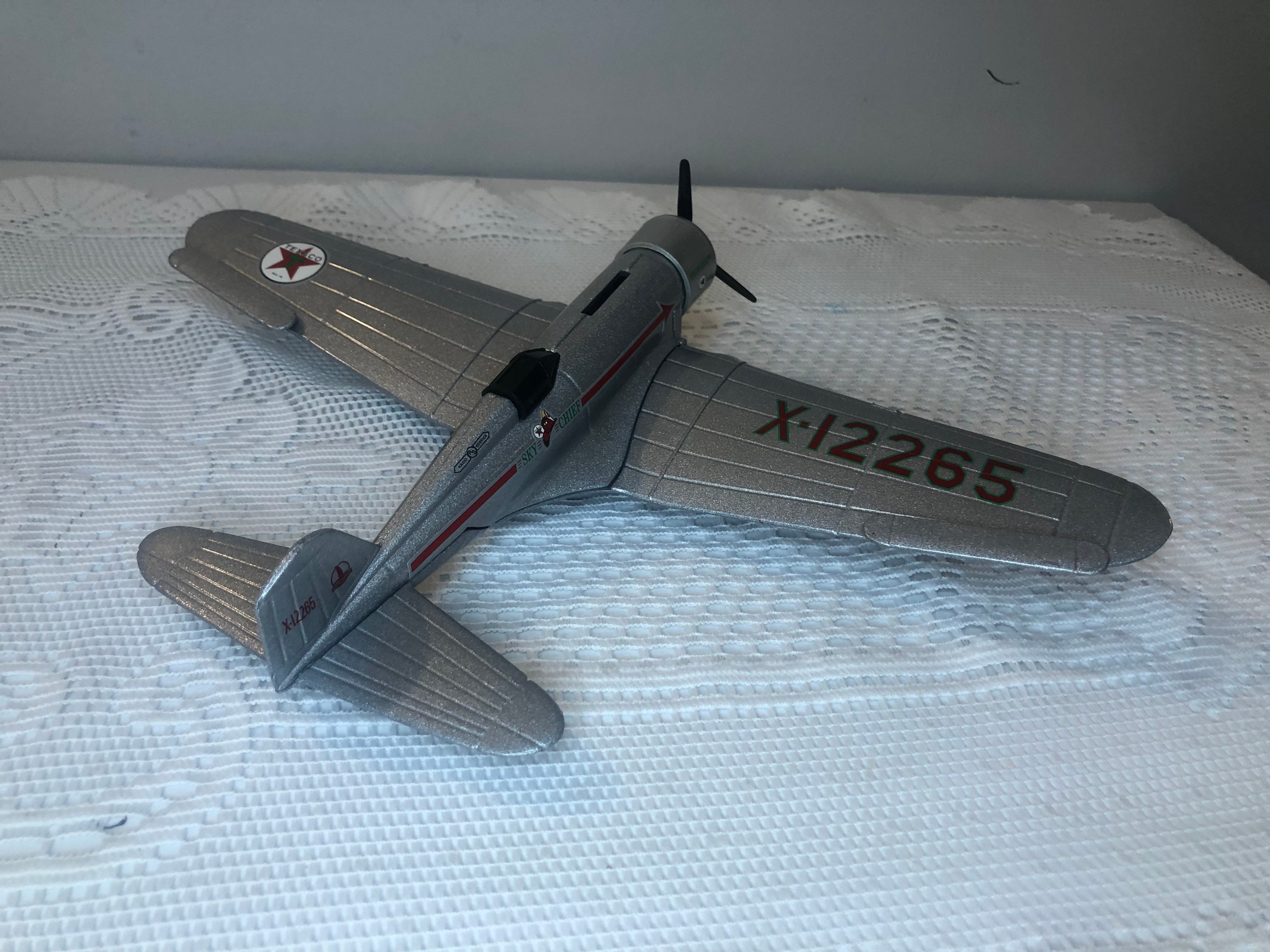ヴィンテージ テキサコ 1932 ノースロップ ガンマ、テキサコの翼ダイ