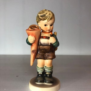 Vintage Goebel Hummel Figurine; Little Scholar #80  TMK-5