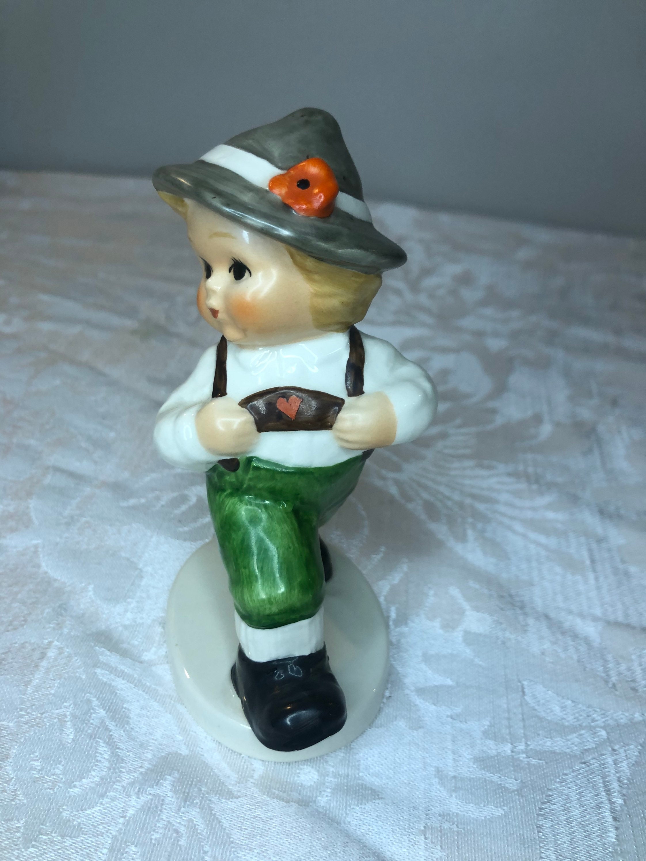 きくまこりん！ 1980s Vintage Goebel Figurine; Boy With Backpack - Happy