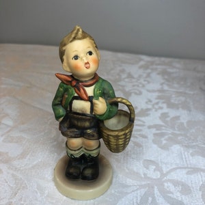 1981 Vintage Goebel Hummel Figurine; Village Boy # 51 2/0 - TMK- 6