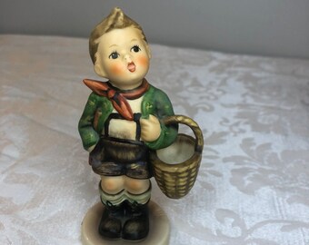 1981 Vintage Goebel Hummel Figurine; Village Boy # 51 2/0 - TMK- 6