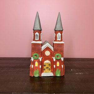 Dept 56 - Brick Abbey; Dickens&#39; Village Series; Department 56 -RETIRED Vintage Dept 56 - Christmas Village Scene Decor