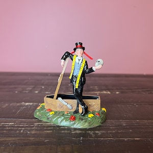 Dept 56: A Grave Undertaker - Halloween Snow Village Series- Department 56 - RETIRED; Vintage Halloween Fall Village Decorations