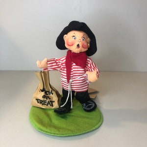 1997 Annalee Doll - 7 inch Trick or Treat Pirate Outfit; Cute Halloween Decor; Plush Holiday Decor