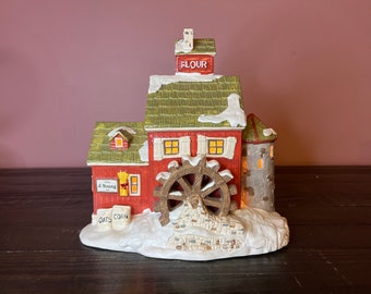 Abt. 56: J. Youngs Getreidespeicher; Snow Village Series, Abteilung 56 RETIRED - Vintage Weihnachtsdorf Keramik beleuchtetes Haus, Weihnachtsszene