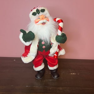 Annalee Dolls - 14 inch Santa Claus Holding a Candy Cane; Cute Vintage Christmas Holiday Plush Decor; Handmade Christmas Doll Home Decor
