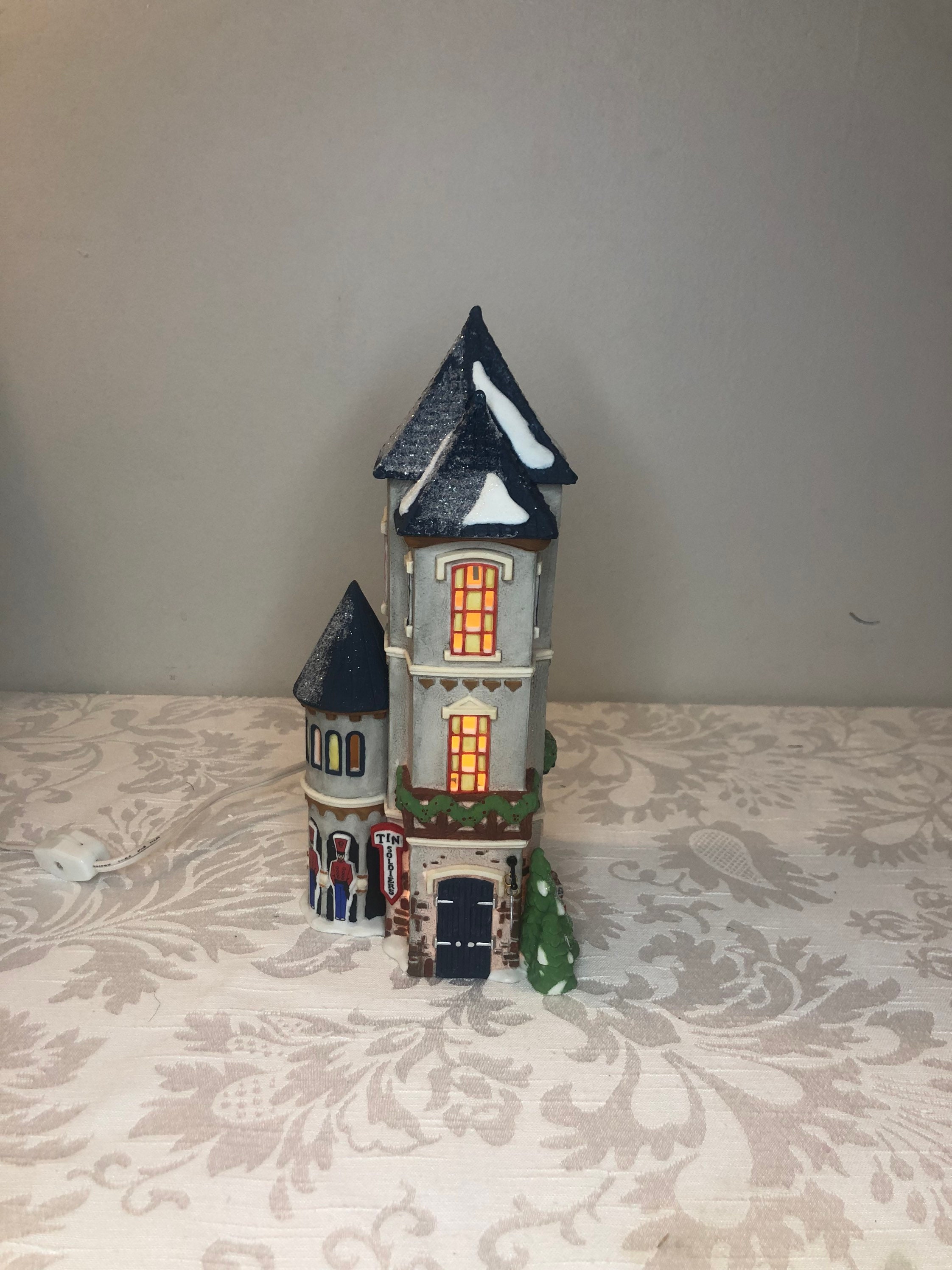 Dept 56 - Tin Soldier Shop : North Pole Series; Department 56 - RETIRED Vintage Dept 56 ; Christmas Village Scene / Decor