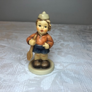 2002 Vintage Goebel Hummel Figurine; First Mate # 2148/8- TMK- 8