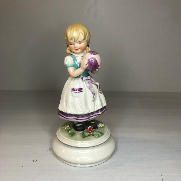 Figurine Goebel Hummel vintage des années 1990; Blumenkinder - Fille jouant avec le ballon # 11 298 20: Édition limitée- TMK- 7