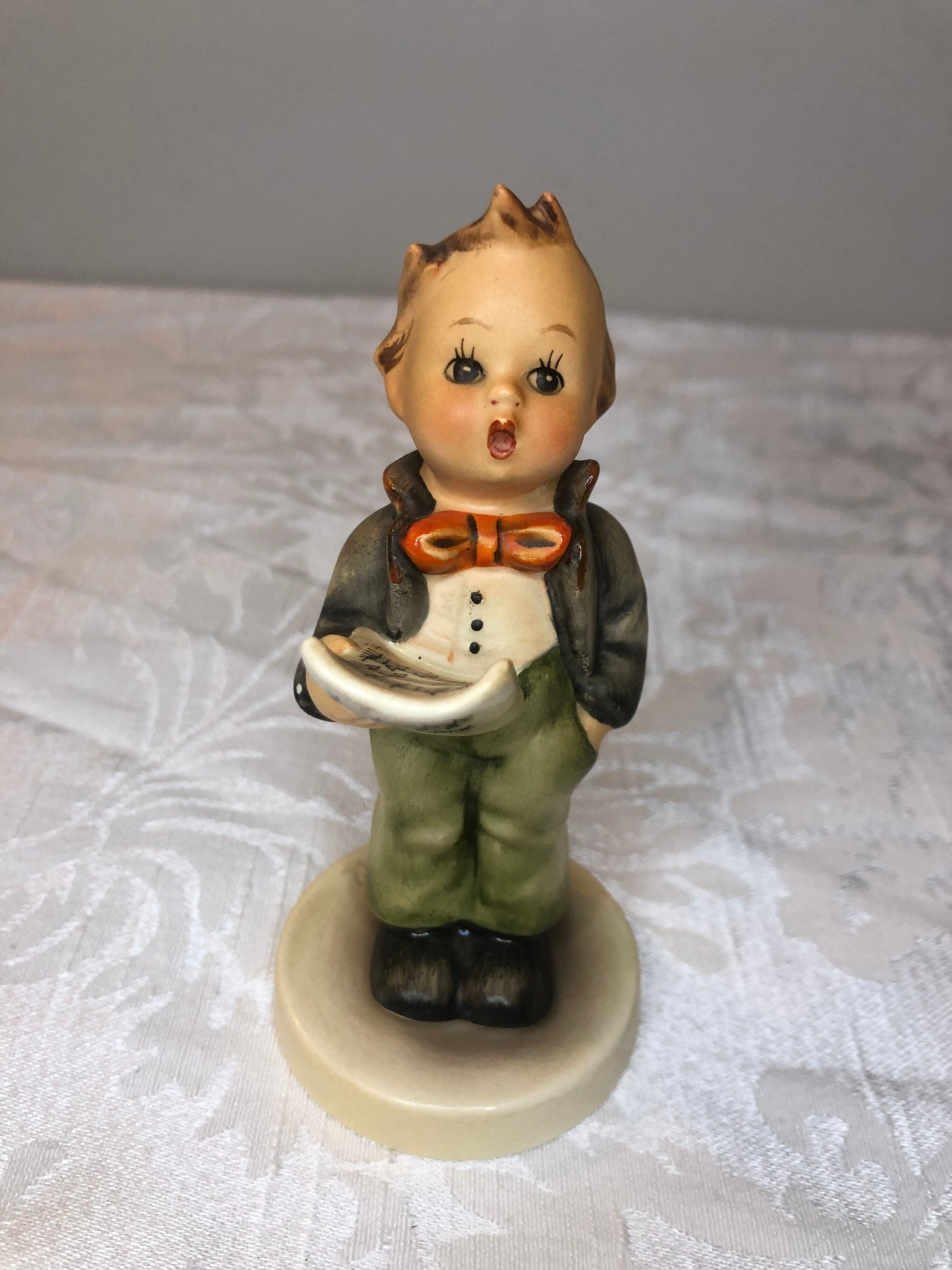 1950s Vintage Goebel Hummel Figurine; Soloist #135 TMK-2 - Etsy 1950s Vintage Goebel Hummel Figurine; Soloist #135 TMK-2 - Etsy