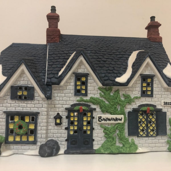 Dept 56- Oliver Twist: Brownlow House- Dickens' Village Series; Department 56 - RETIRED, Vintage Christmas Village Porcelain Lighted House