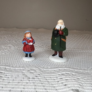 Dept 56: Yes, Virginia ... - Christmas In The City; Department 56 - RETIRED; Christmas Village Accessories -Christmas Village Scene Decor