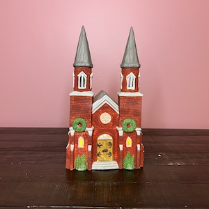 Dept 56 - Brick Abbey; Dickens&#39; Village Series; Department 56 -RETIRED Vintage Dept 56 - Christmas Village Scene Decor