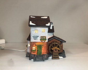 Departamento 56: Molino Stoder Grist - Serie Alpine Village; Departamento 56 RETIRADO, Casa iluminada con estilo navideño antiguo, Decoración con escena de pueblo