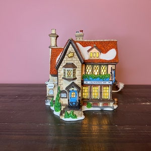 Dept 56- Crowntree Inn- 25th Anniversary; Dickens' Village Series; Department 56-RETIRED Vintage Christmas Village Porcelain Lighted House