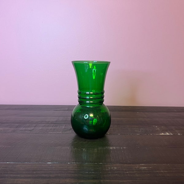 6.25 inch Vintage Anchor Hocking Forest Green Vase -Vintage Green Colored Glass, Vintage Anchor Hocking Harding Vase, Antique Green Glass