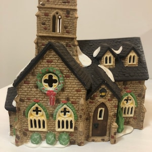 Dept 56: Knottinghill Church; Dickens' Village Series-Department 56 RETIRED, Vintage Christmas Village Porcelain Lighted House