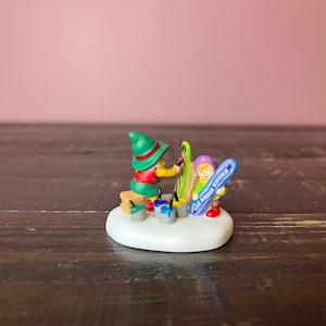 Dept 56: The Snowboard Artist-North Pole Series; Department 56-RETIRED; Christmas Village Porcelain Accessory, Village Scene Decor