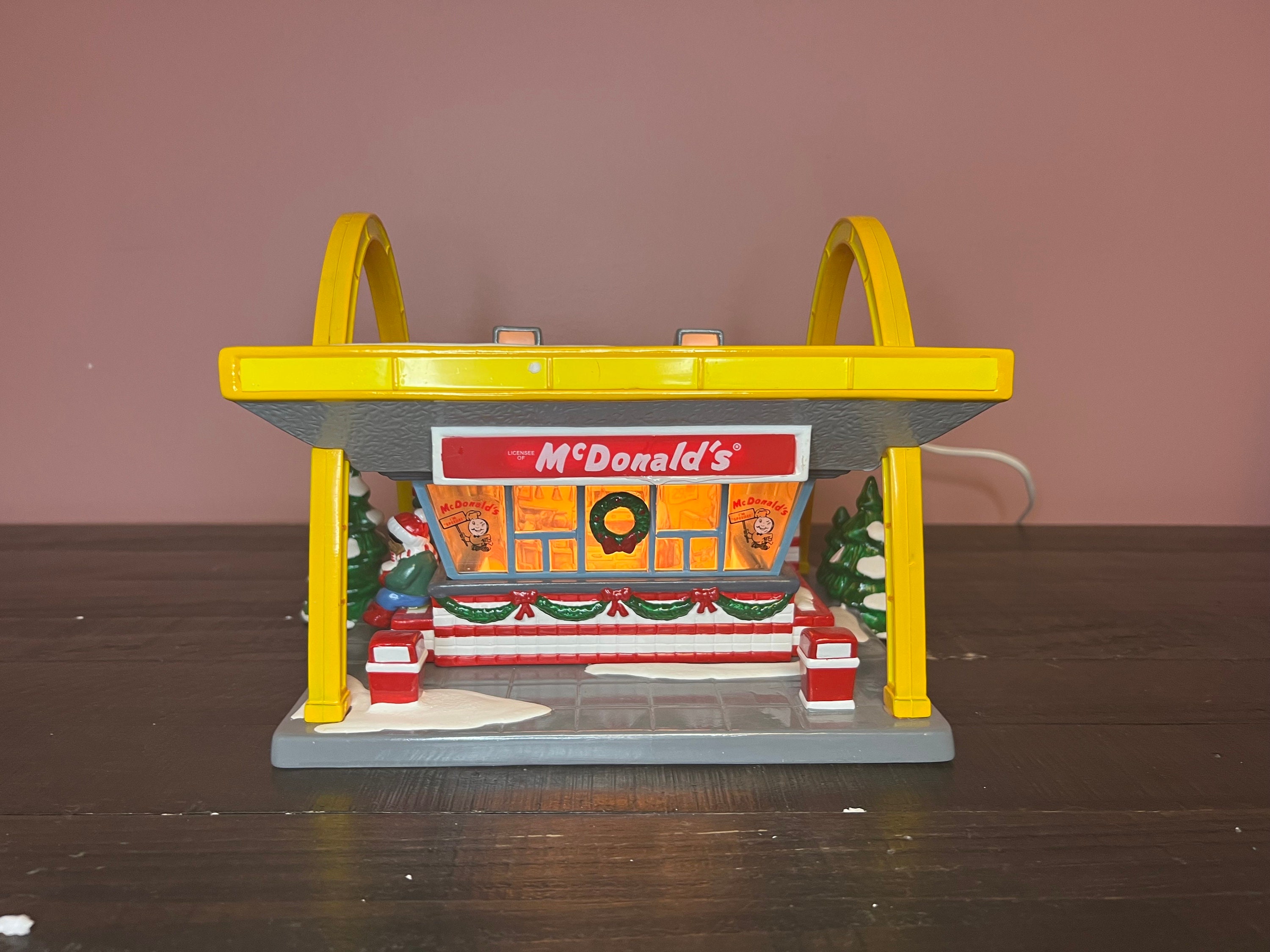 Dept 56: Mcdonald's; Snow Village Series, Department 56 Retired