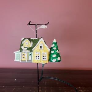 Dept 56 - Nantucket Ornament : Snow Village Series -  Department 56 RETIRED - Vintage Dept 56 Christmas Tree Ornament