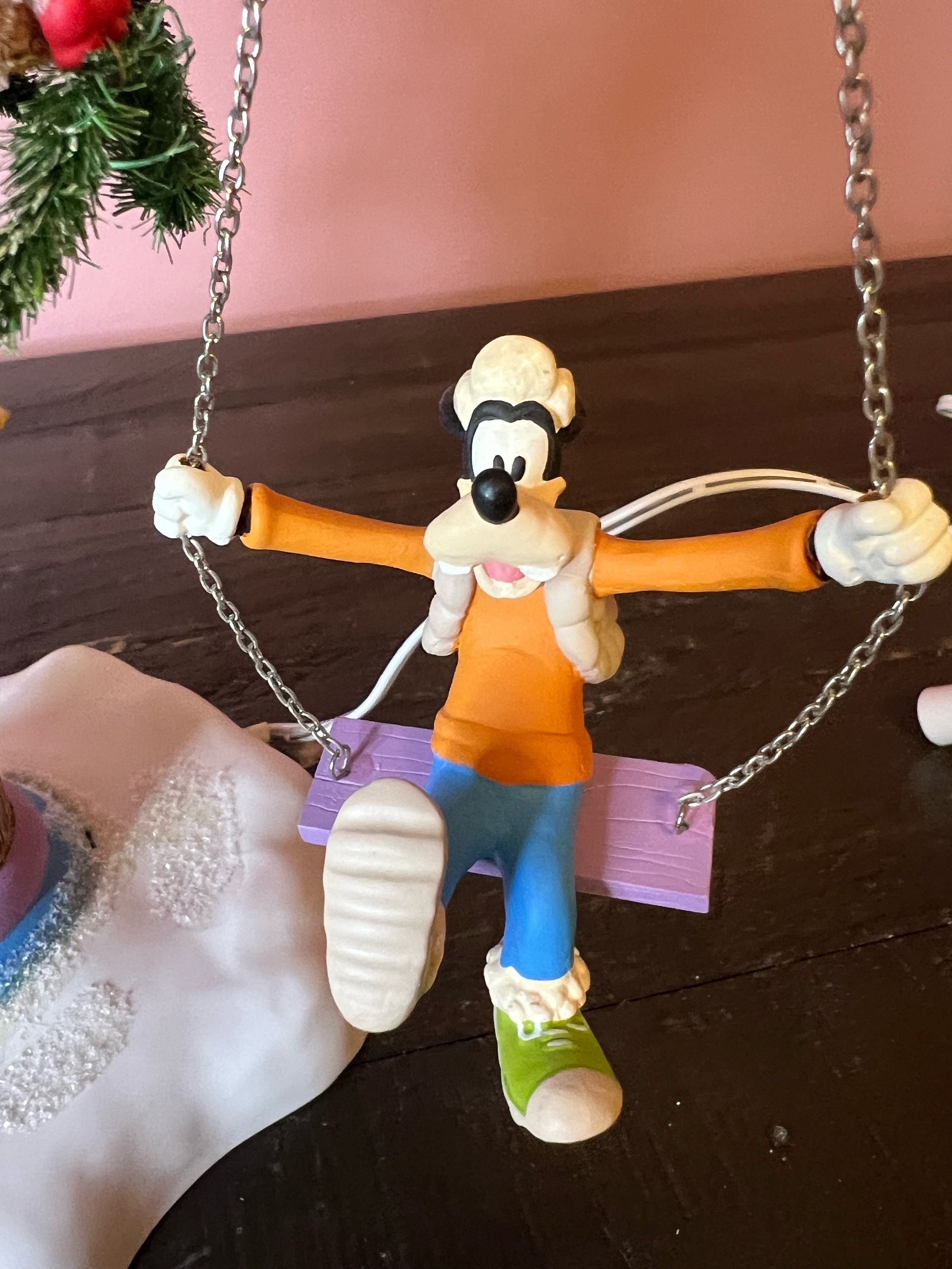 Dept 56: Swinging Disney Gab Five - Disney Showcase Collection