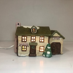 1989 Vintage Colonial America Collection- Blacksmith/Stable; Porcelain Light House