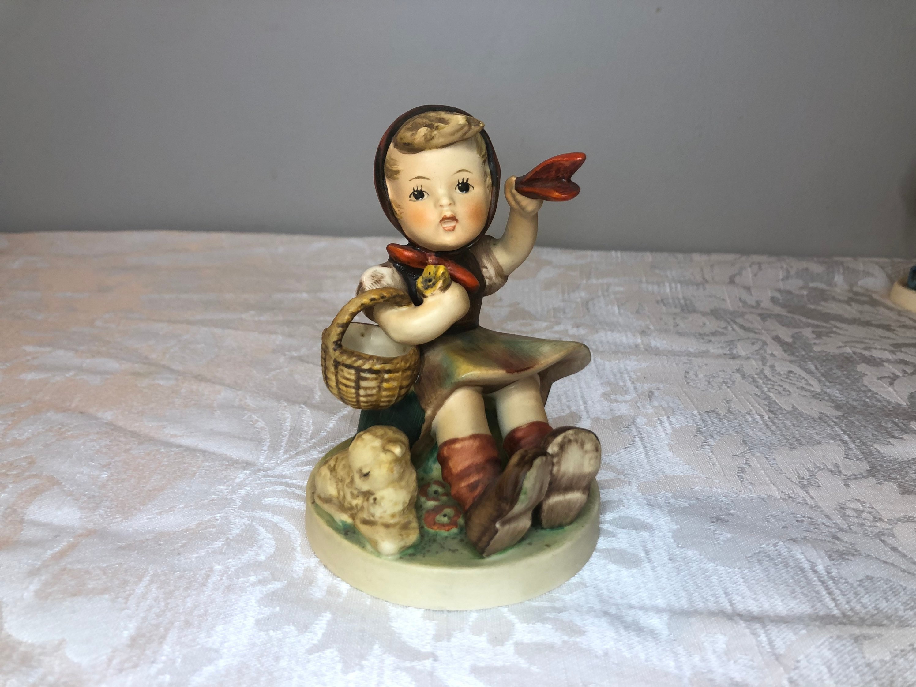 Goebel Hummel Gallery Collection 最新ニュース Vintage Goebel Hummel Exclusive Special Edition No.9