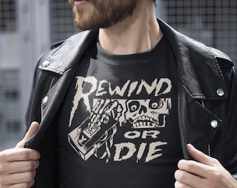 VHS Horror Video Tape Punk Rewind oder Die-T-Shirt