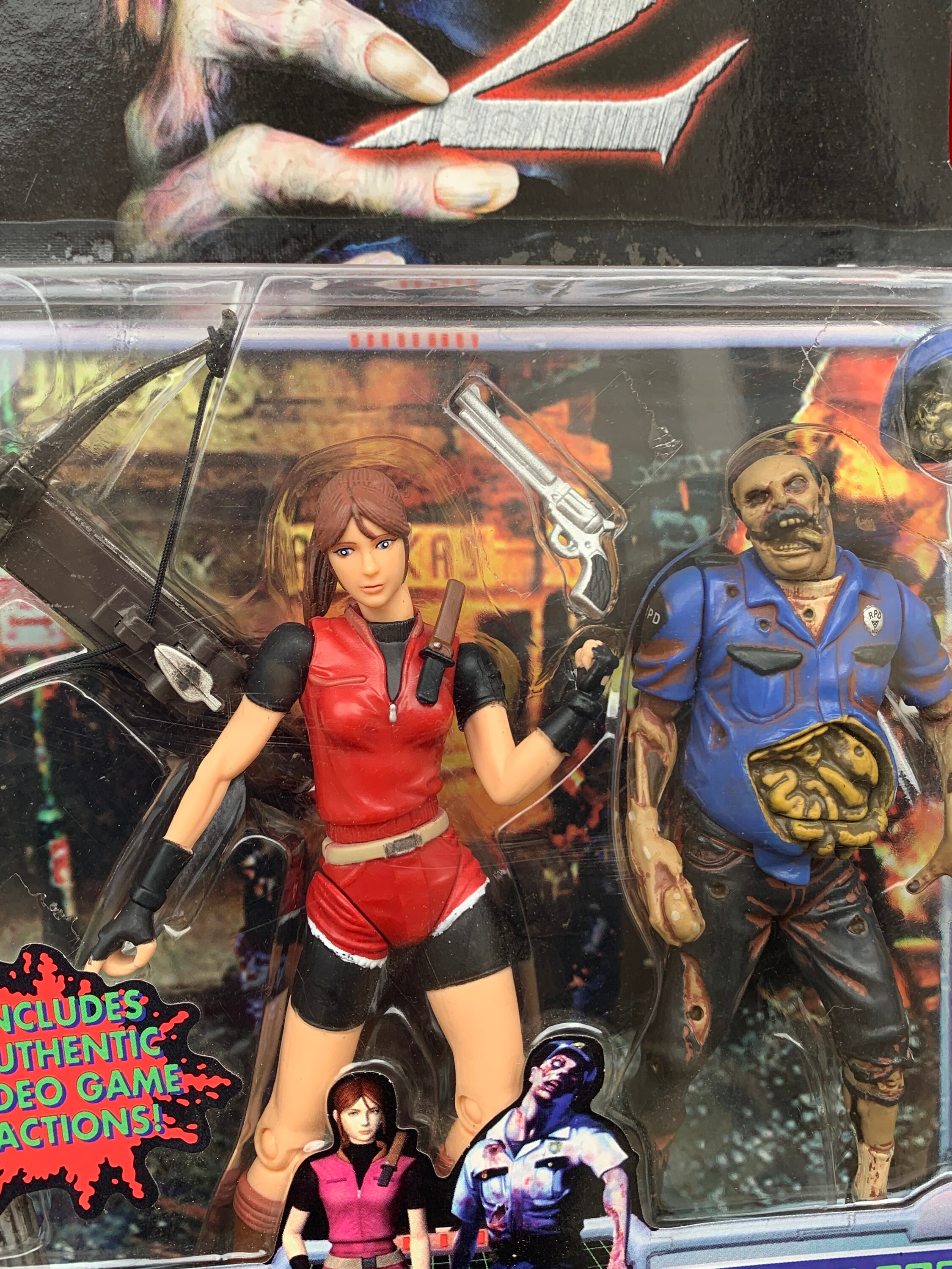 Action Figure Claire Redfield E Zombie Cop Resident Evil 2