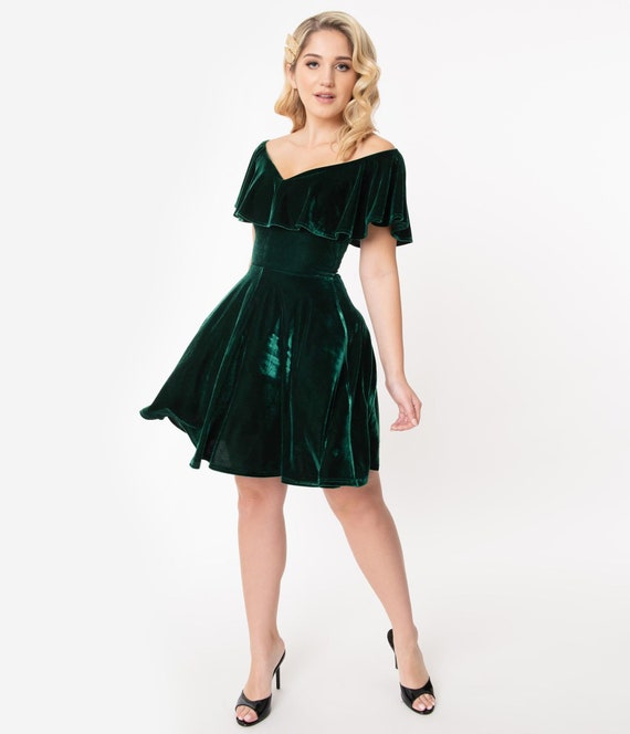 1960s Style Green Velvet off Shoulder 
