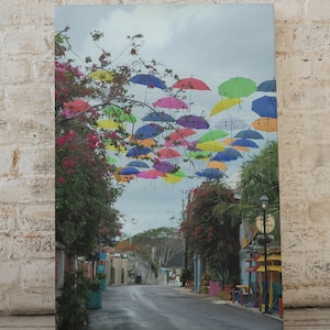 Colorful Bahamian Street Scene